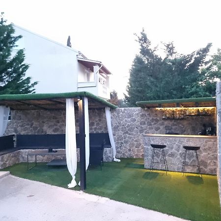 Luxvilla Agioi Deka  Exterior foto